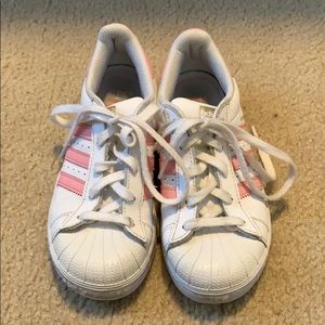 White Superstar Adidas with pink detail
